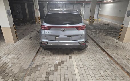 KIA Sportage IV рестайлинг, 2019 год, 2 300 000 рублей, 5 фотография