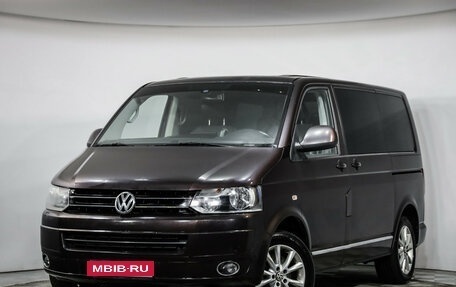 Volkswagen Multivan T5, 2011 год, 2 299 000 рублей, 1 фотография