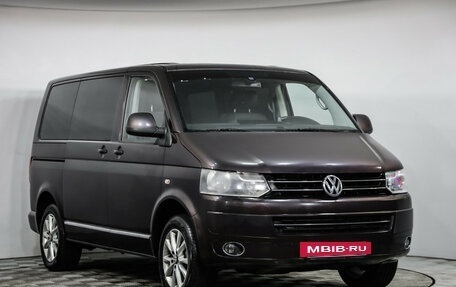Volkswagen Multivan T5, 2011 год, 2 299 000 рублей, 3 фотография
