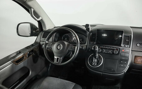 Volkswagen Multivan T5, 2011 год, 2 299 000 рублей, 9 фотография