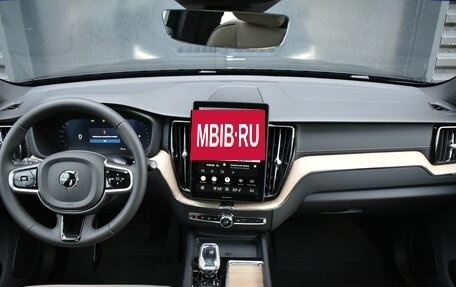 Volvo XC60 II, 2025 год, 5 990 000 рублей, 12 фотография