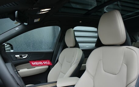Volvo XC60 II, 2025 год, 5 990 000 рублей, 15 фотография