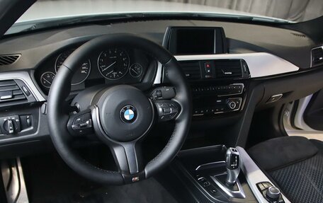 BMW 3 серия, 2017 год, 1 799 000 рублей, 9 фотография