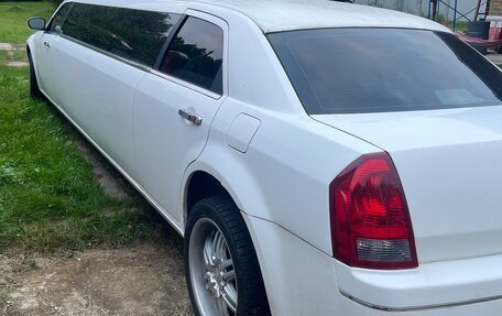 Chrysler 300C II, 2004 год, 730 000 рублей, 4 фотография