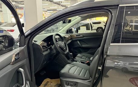 Volkswagen Tharu, 2022 год, 1 550 000 рублей, 7 фотография
