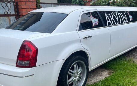 Chrysler 300C II, 2004 год, 730 000 рублей, 5 фотография