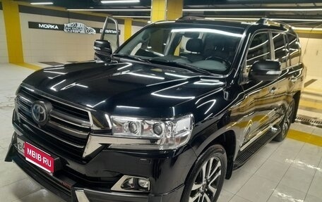 Toyota Land Cruiser 200, 2019 год, 6 700 000 рублей, 1 фотография