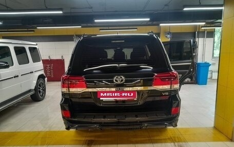 Toyota Land Cruiser 200, 2019 год, 6 700 000 рублей, 5 фотография