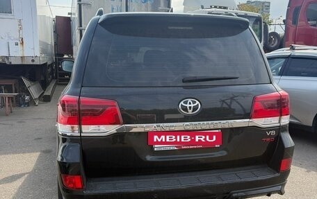 Toyota Land Cruiser 200, 2019 год, 6 700 000 рублей, 8 фотография