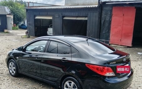 Hyundai Solaris II рестайлинг, 2012 год, 700 000 рублей, 2 фотография