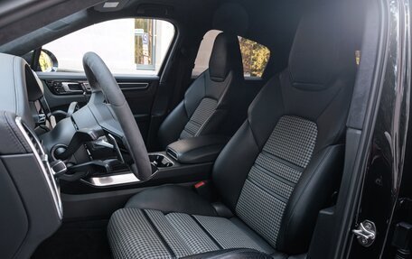 Porsche Cayenne III, 2019 год, 14 500 000 рублей, 9 фотография