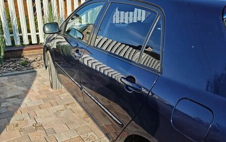 Toyota Corolla, 2004 год, 550 000 рублей, 3 фотография