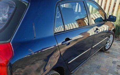 Toyota Corolla, 2004 год, 550 000 рублей, 8 фотография