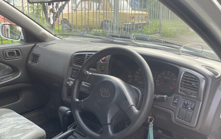 Nissan Avenir II, 1999 год, 159 000 рублей, 12 фотография