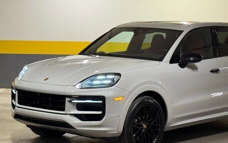 Porsche Cayenne III, 2024 год, 14 590 000 рублей, 2 фотография