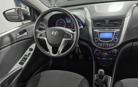 Hyundai Solaris II рестайлинг, 2012 год, 589 000 рублей, 14 фотография