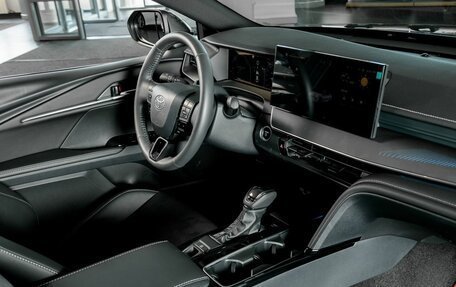 Toyota Camry, 2026 год, 4 500 000 рублей, 10 фотография