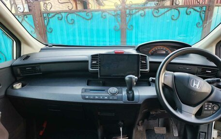 Honda Freed I, 2009 год, 1 000 000 рублей, 12 фотография