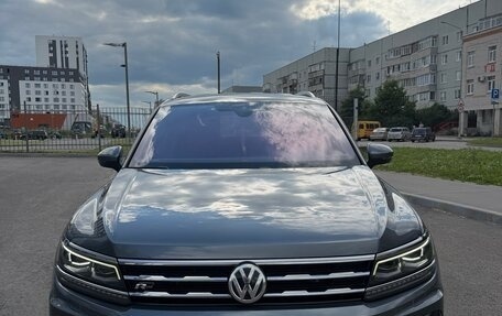 Volkswagen Tiguan II, 2019 год, 2 700 000 рублей, 3 фотография