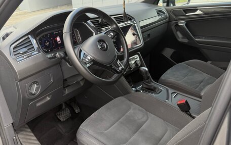 Volkswagen Tiguan II, 2019 год, 2 700 000 рублей, 10 фотография