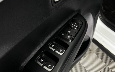 KIA Rio IV, 2017 год, 1 390 000 рублей, 16 фотография
