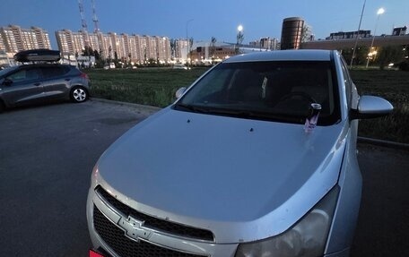 Chevrolet Cruze II, 2010 год, 490 000 рублей, 7 фотография