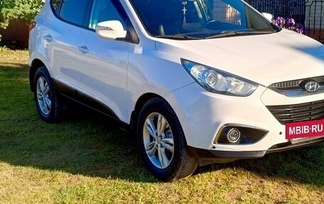 Hyundai ix35 I рестайлинг, 2013 год, 1 215 000 рублей, 2 фотография
