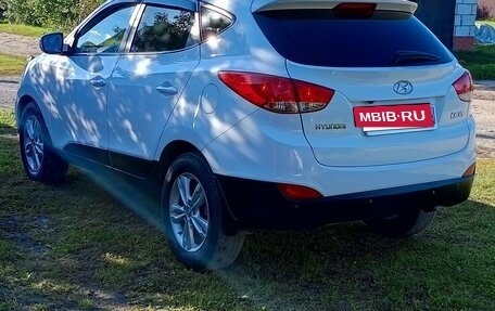 Hyundai ix35 I рестайлинг, 2013 год, 1 215 000 рублей, 4 фотография