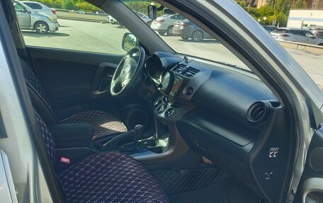 Toyota RAV4, 2006 год, 1 100 000 рублей, 11 фотография