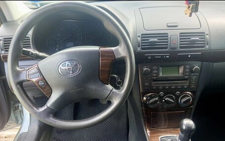 Toyota Avensis III рестайлинг, 2008 год, 750 000 рублей, 5 фотография
