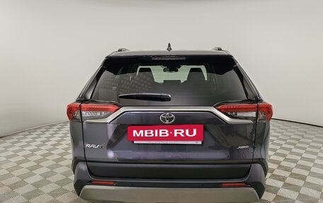 Toyota RAV4, 2025 год, 4 900 000 рублей, 6 фотография