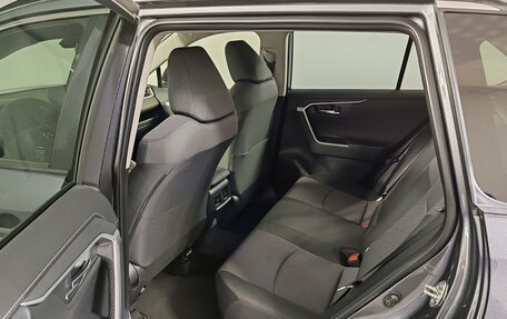 Toyota RAV4, 2025 год, 4 900 000 рублей, 12 фотография