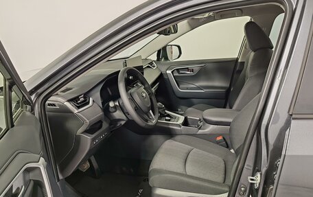 Toyota RAV4, 2025 год, 4 900 000 рублей, 16 фотография