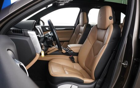 Porsche Cayenne III, 2014 год, 2 999 999 рублей, 10 фотография