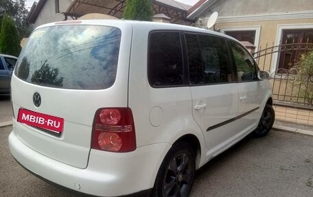 Volkswagen Touran III, 2008 год, 500 000 рублей, 5 фотография