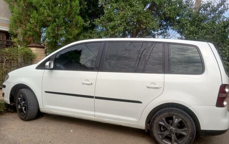 Volkswagen Touran III, 2008 год, 500 000 рублей, 6 фотография