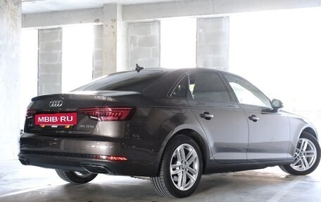 Audi A4, 2018 год, 2 250 000 рублей, 3 фотография