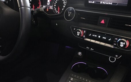 Audi A4, 2018 год, 2 250 000 рублей, 13 фотография