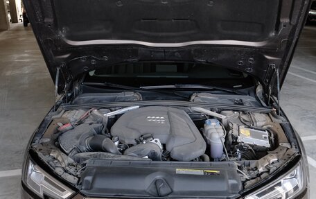 Audi A4, 2018 год, 2 250 000 рублей, 17 фотография