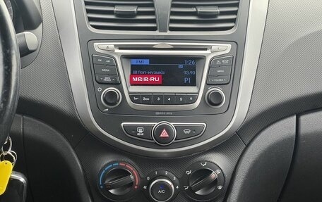 Hyundai Solaris II рестайлинг, 2015 год, 1 169 000 рублей, 14 фотография