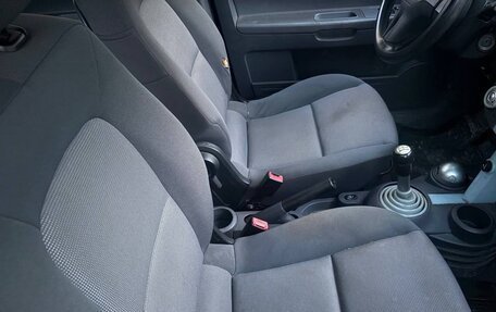 Mitsubishi Colt VI рестайлинг, 2004 год, 135 000 рублей, 23 фотография