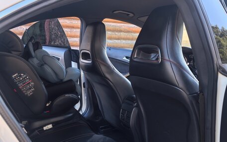 Mercedes-Benz CLA, 2015 год, 1 800 000 рублей, 12 фотография
