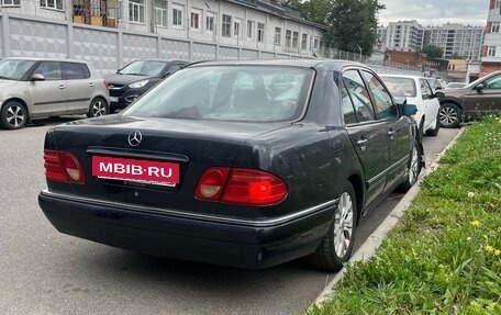 Mercedes-Benz E-Класс, 1997 год, 220 000 рублей, 7 фотография