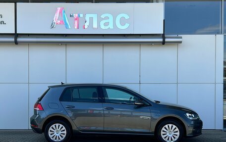Volkswagen Golf VII, 2018 год, 1 790 000 рублей, 6 фотография