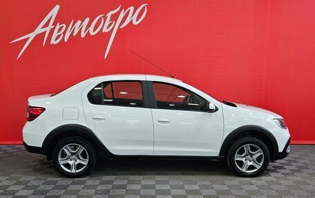 Renault Logan II, 2022 год, 1 215 000 рублей, 6 фотография