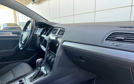 Volkswagen Golf VII, 2018 год, 1 790 000 рублей, 11 фотография