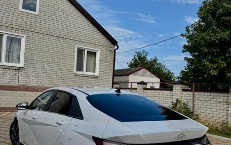 Hyundai Elantra, 2023 год, 2 090 000 рублей, 5 фотография