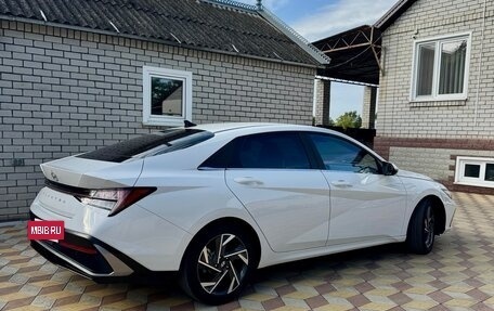 Hyundai Elantra, 2023 год, 2 090 000 рублей, 3 фотография