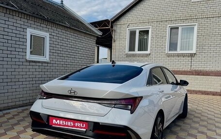 Hyundai Elantra, 2023 год, 2 090 000 рублей, 4 фотография