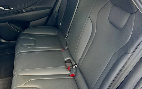 Hyundai Elantra, 2023 год, 2 090 000 рублей, 20 фотография